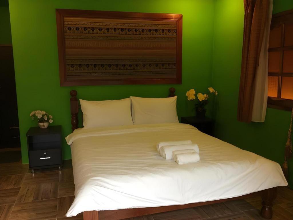 ฮิมาวาริ เรสเทอรองต์ แอนด์ คอตเทจ Hotel บ้านหนองหิน ภายนอก รูปภาพ