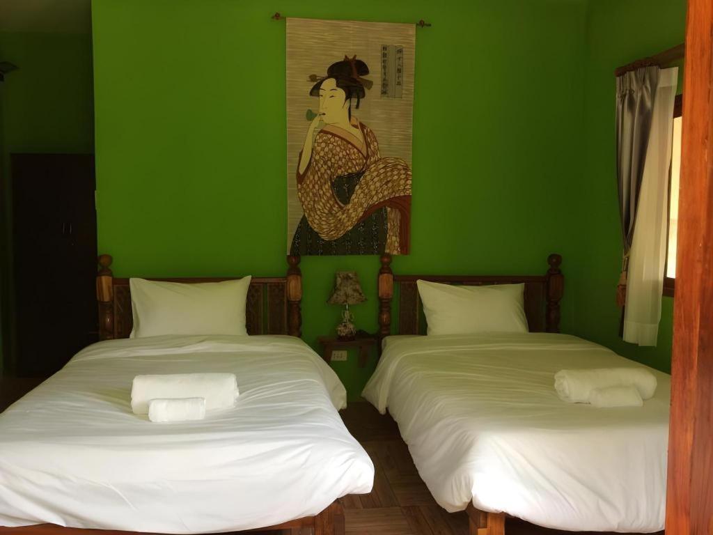 ฮิมาวาริ เรสเทอรองต์ แอนด์ คอตเทจ Hotel บ้านหนองหิน ภายนอก รูปภาพ