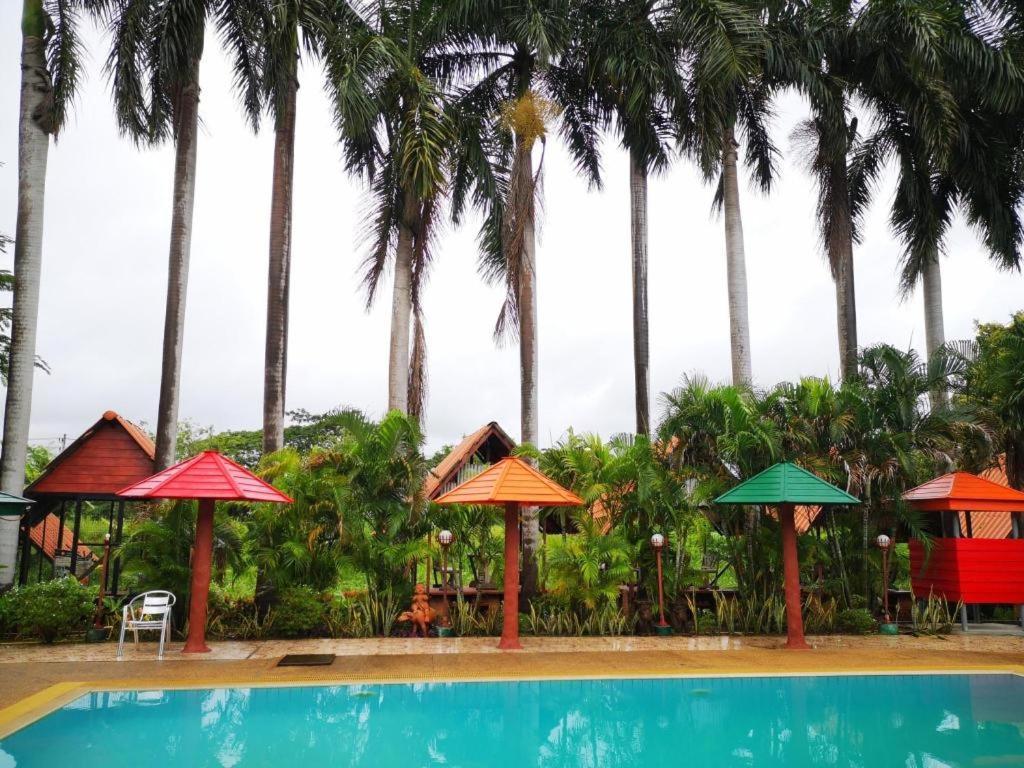 ฮิมาวาริ เรสเทอรองต์ แอนด์ คอตเทจ Hotel บ้านหนองหิน ภายนอก รูปภาพ